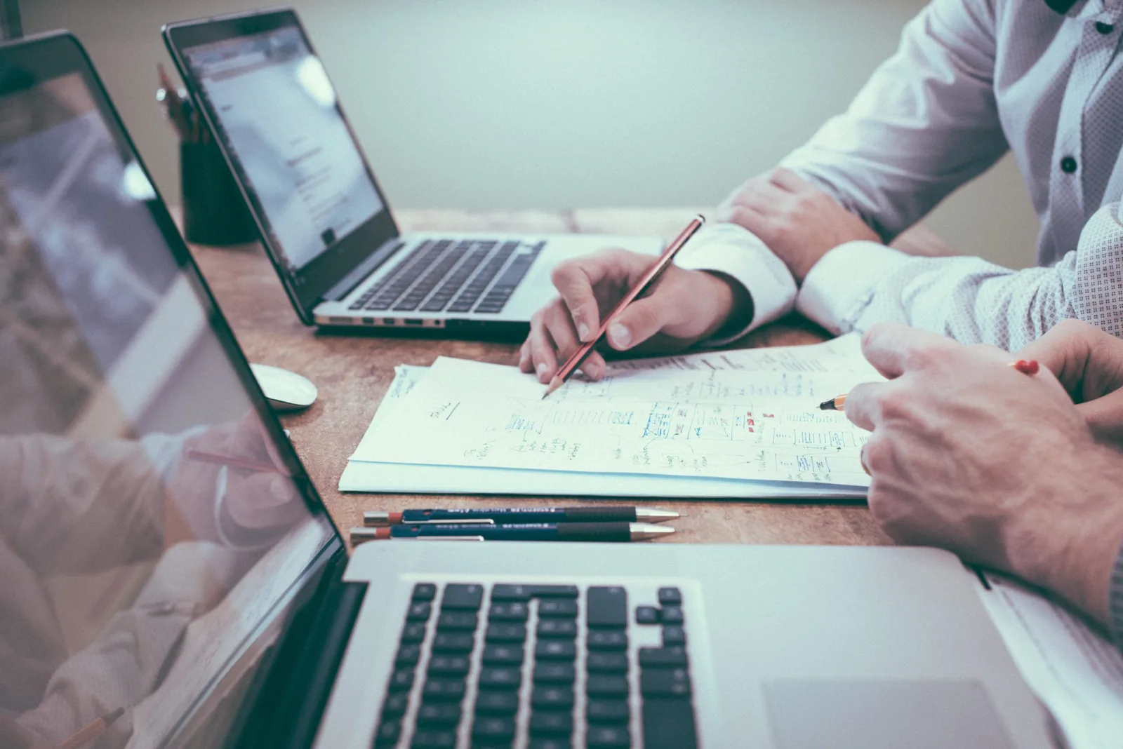 Auditoria de contas médicas na operadora: como funciona, o que é analisado e por que 100% das contas podem ser auditadas